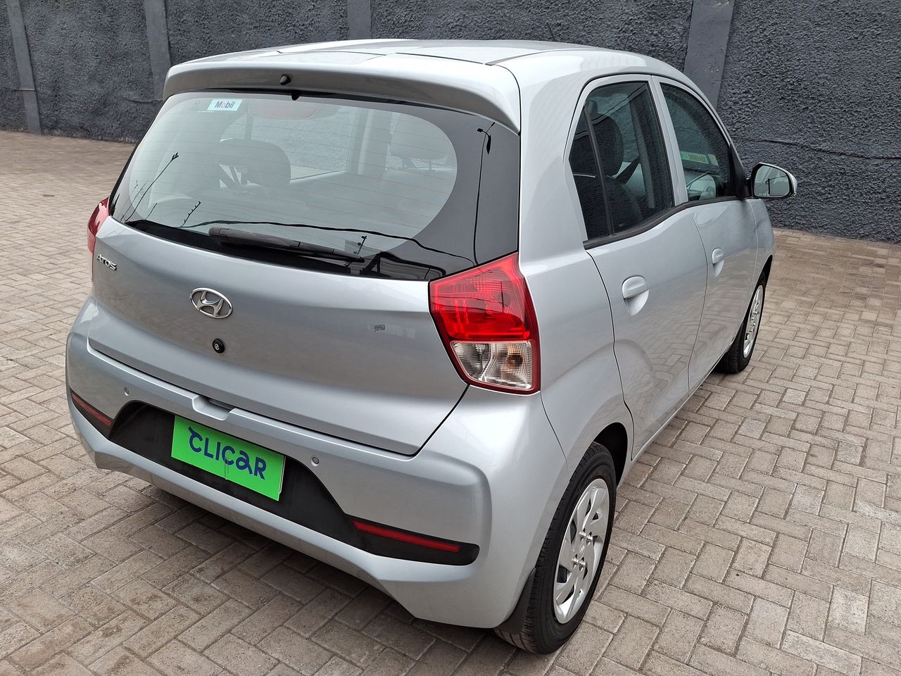 HYUNDAI - 7
