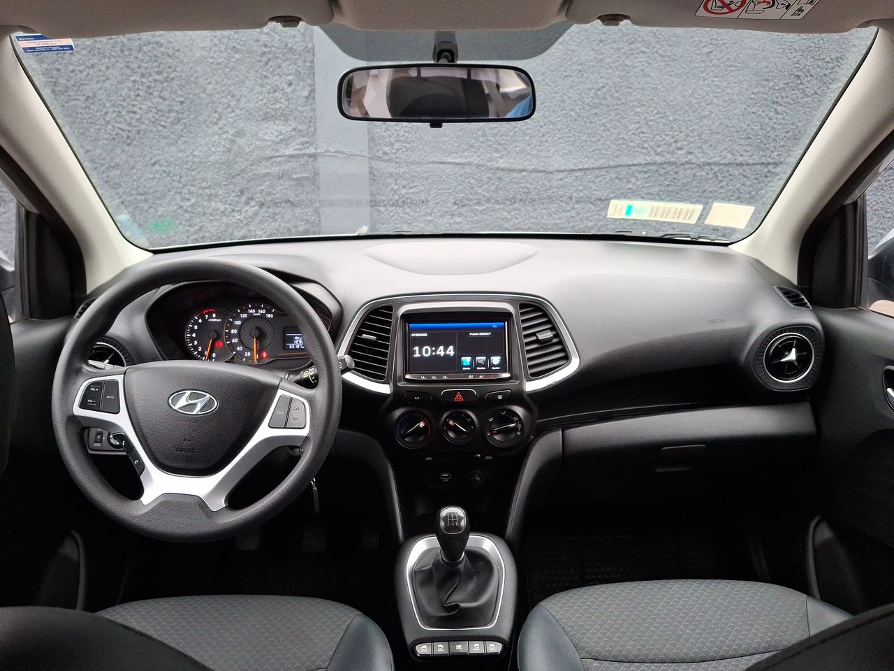 HYUNDAI - 9