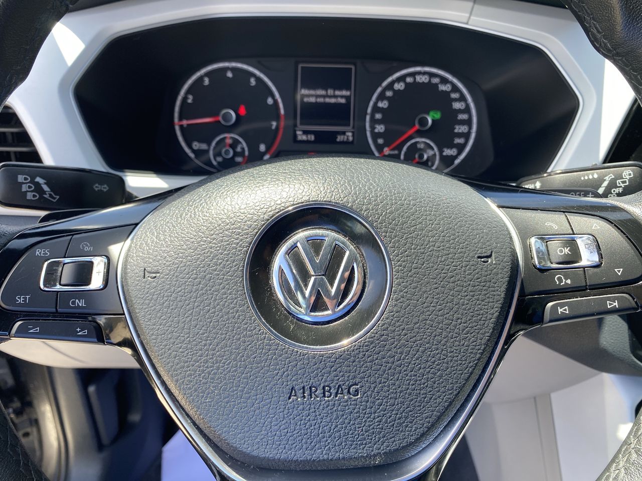 VOLKSWAGEN - 30