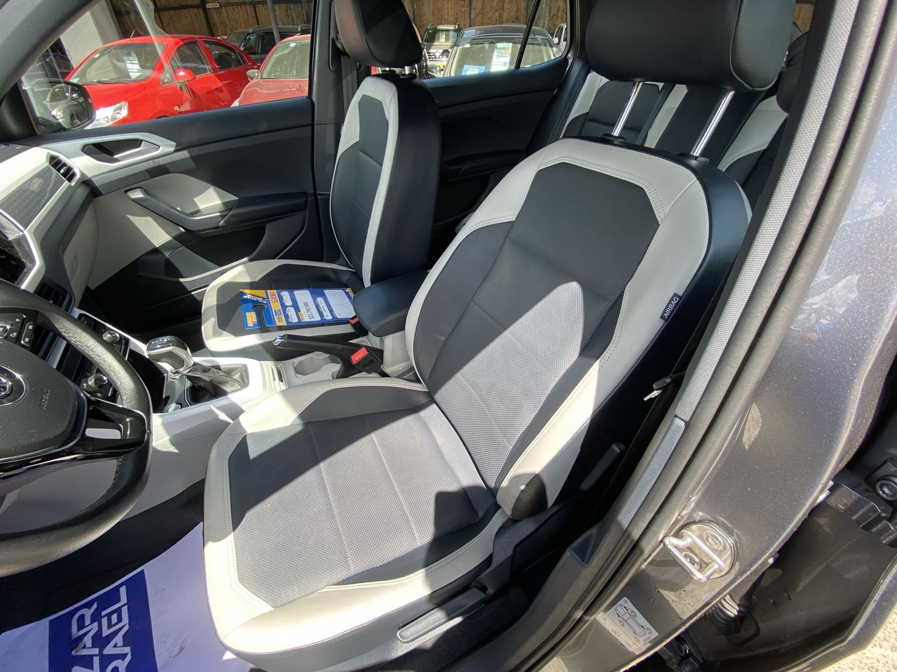 VOLKSWAGEN - 28