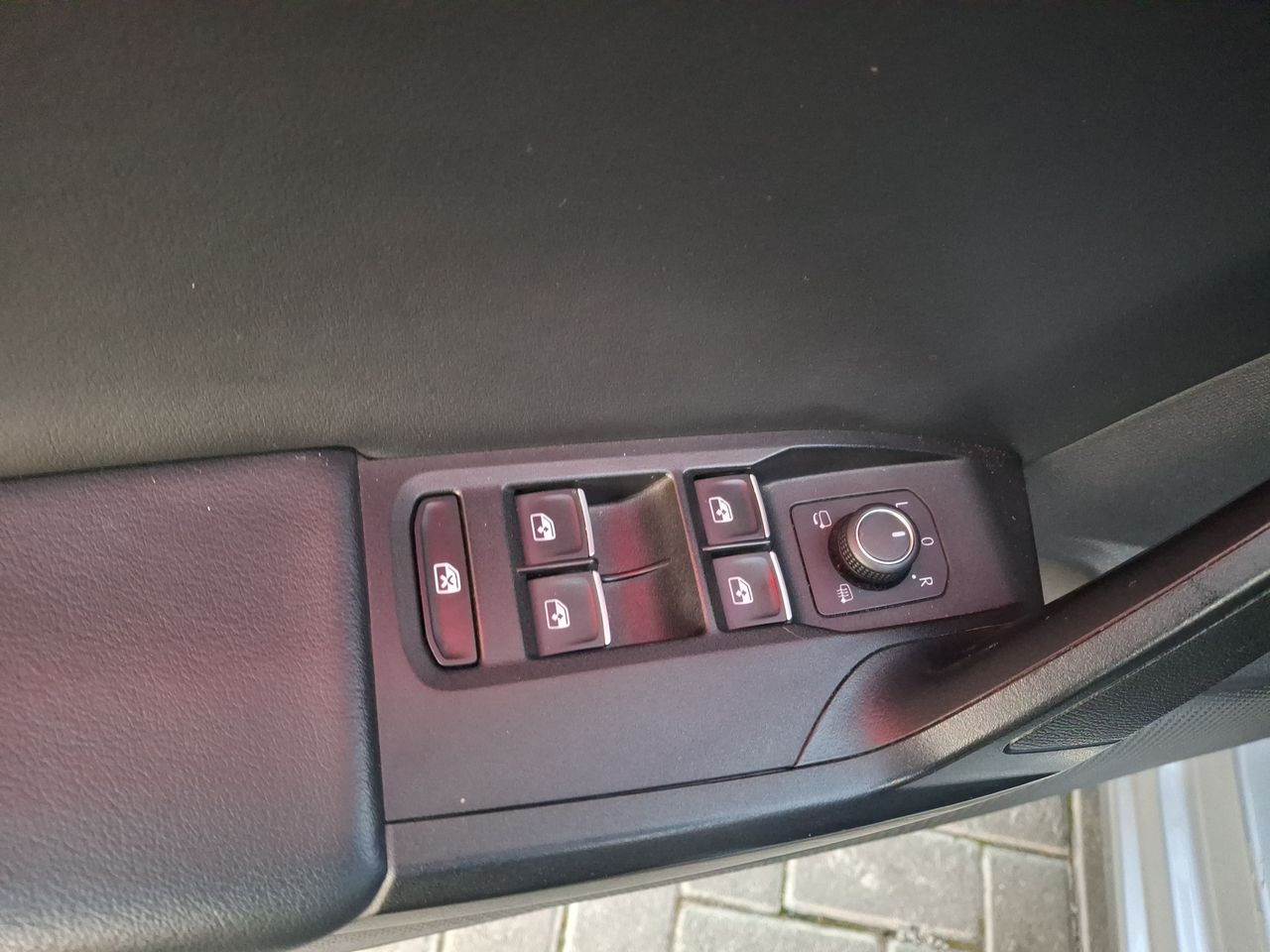SEAT - 14