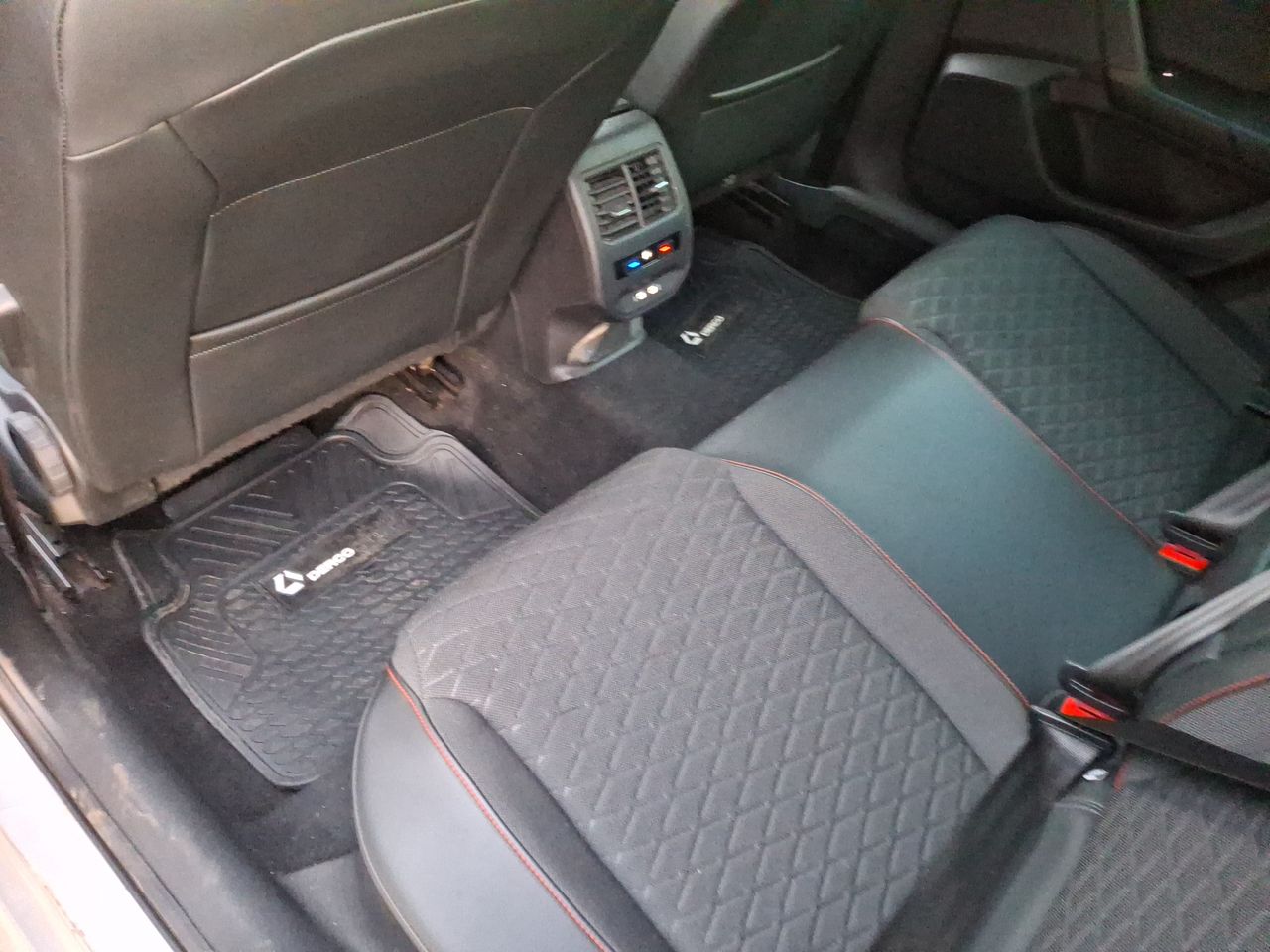 SEAT - 3