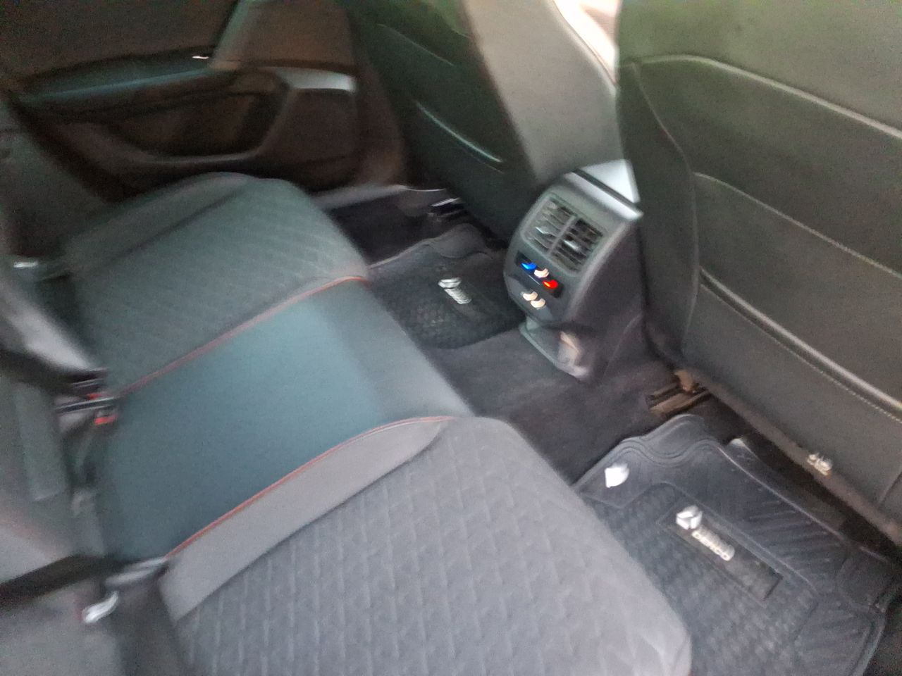 SEAT - 4