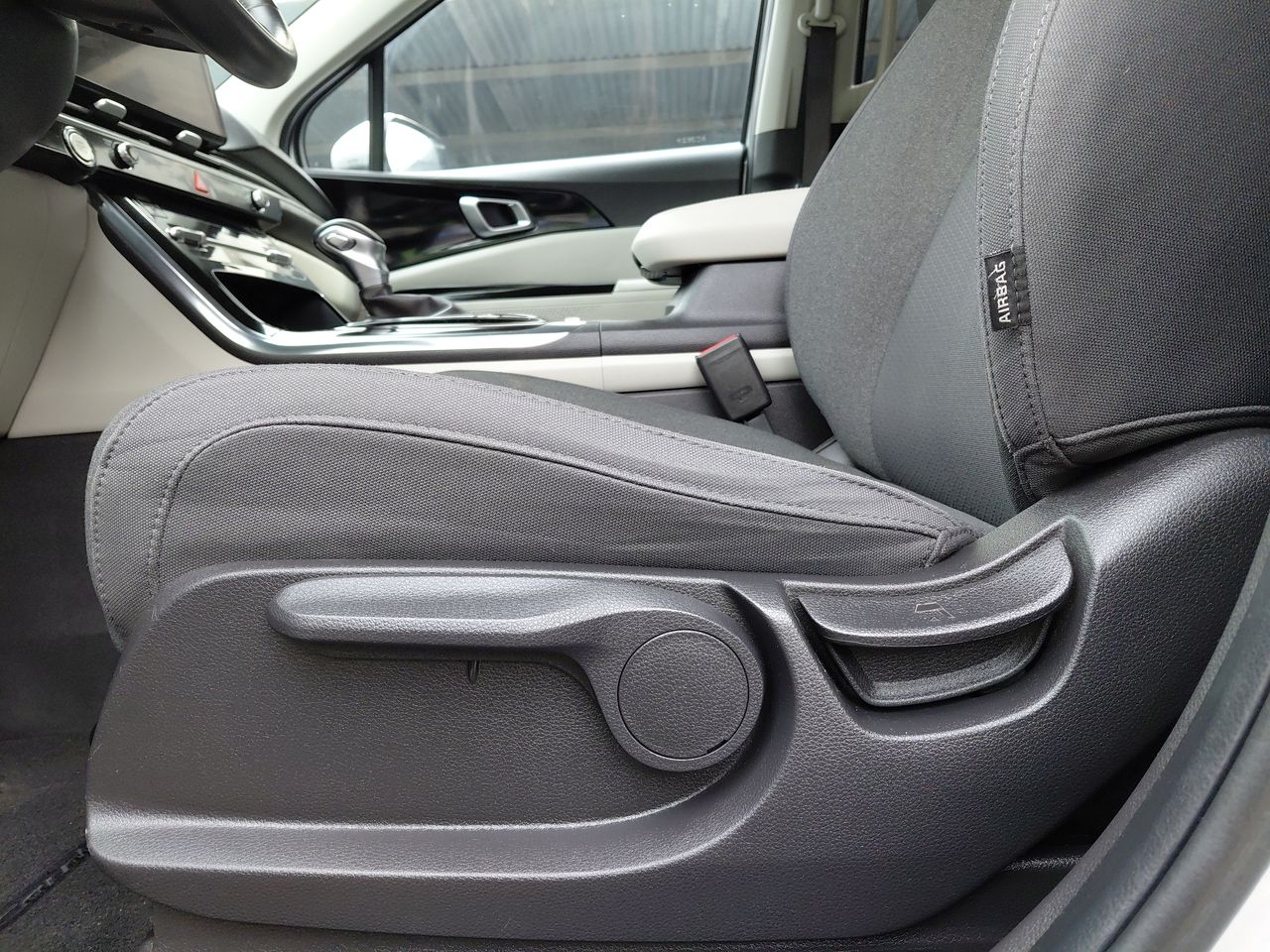 KIA Carnival — foto 23 de 36
