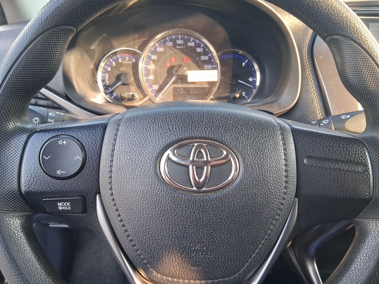 TOYOTA - 26
