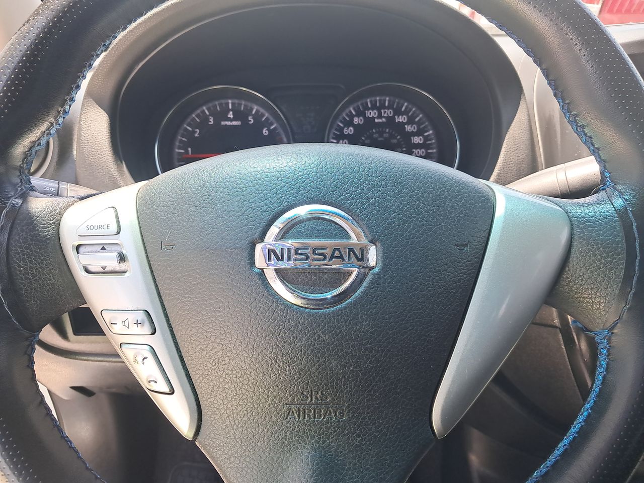 NISSAN - 25