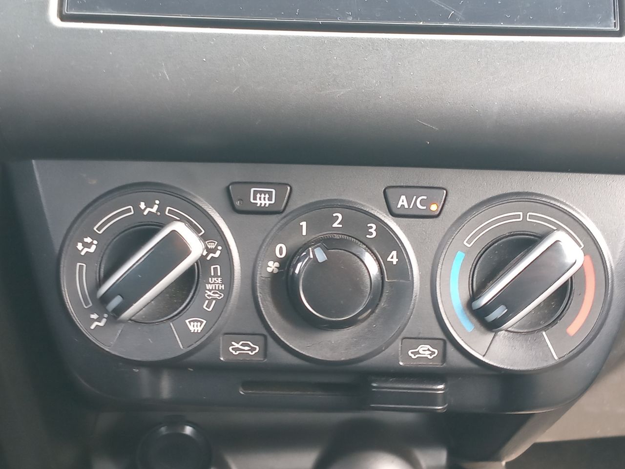 SUZUKI - 27