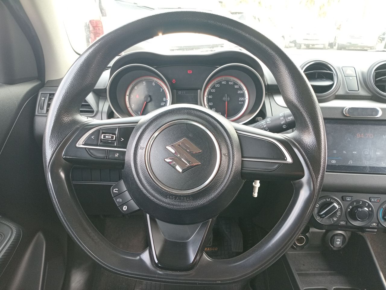 SUZUKI - 23
