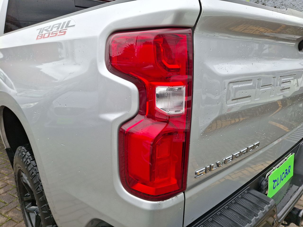 CHEVROLET - 12