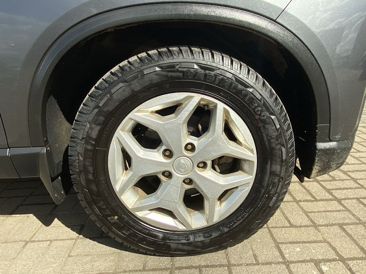 SSANGYONG - 15