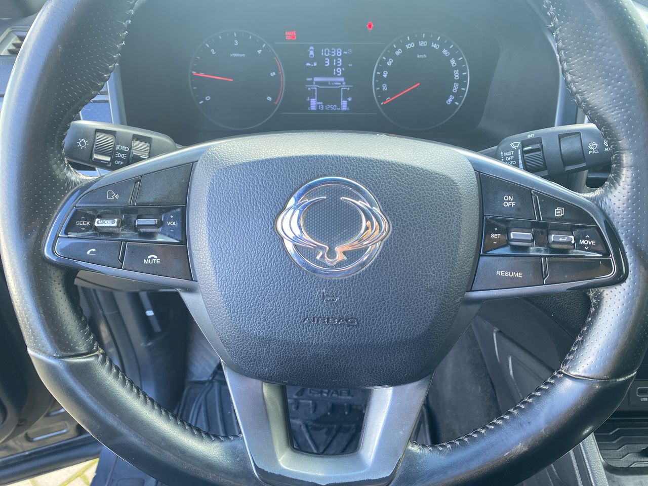SSANGYONG - 25