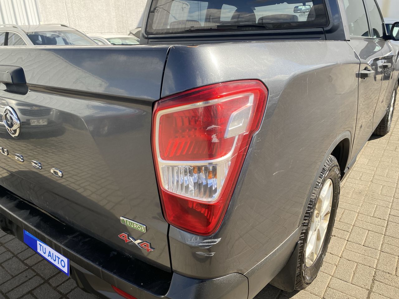 SSANGYONG - 19