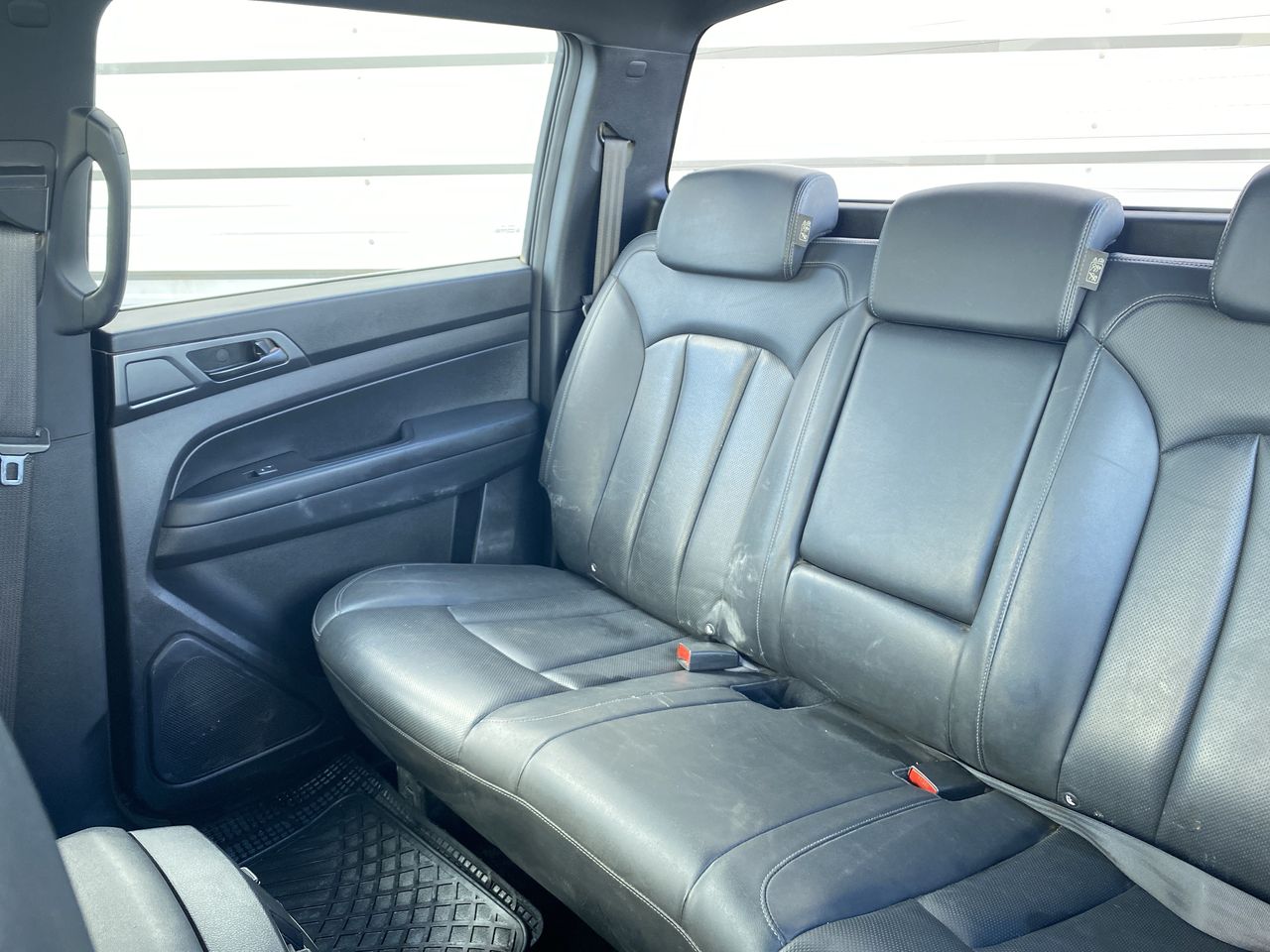 SSANGYONG - 11