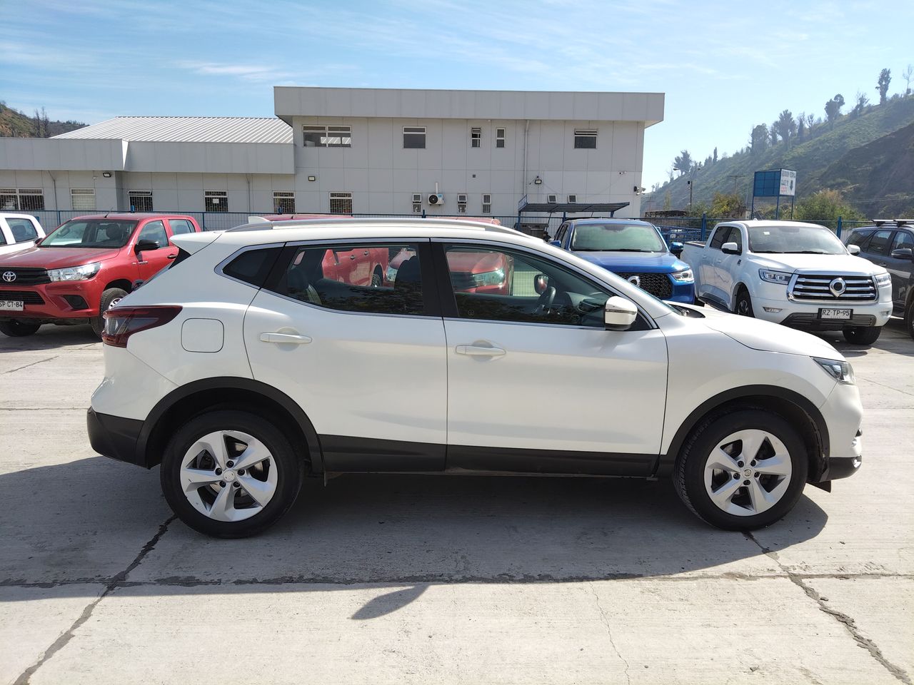 NISSAN - 8