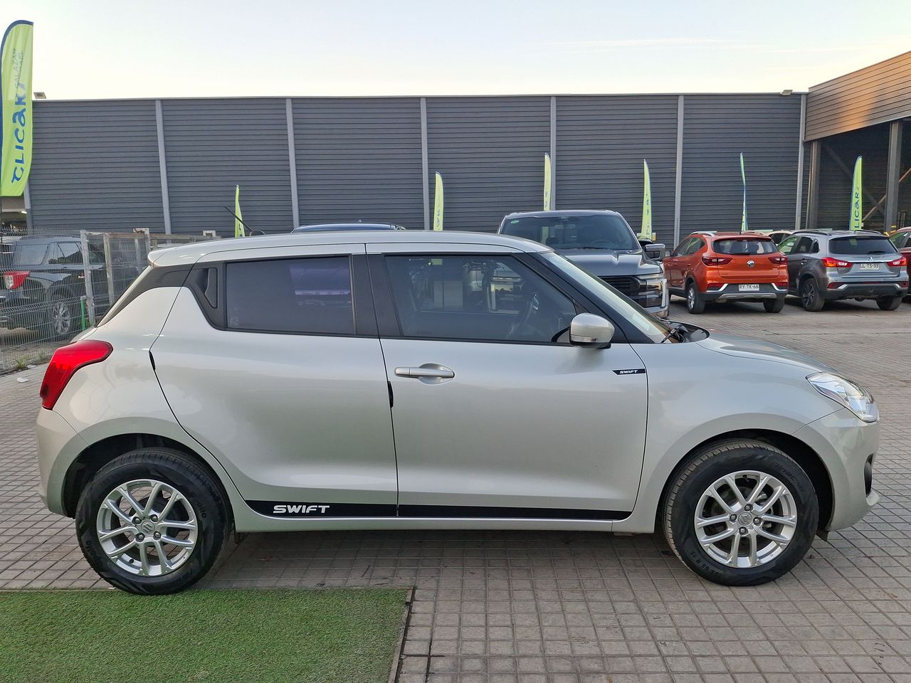SUZUKI - 8