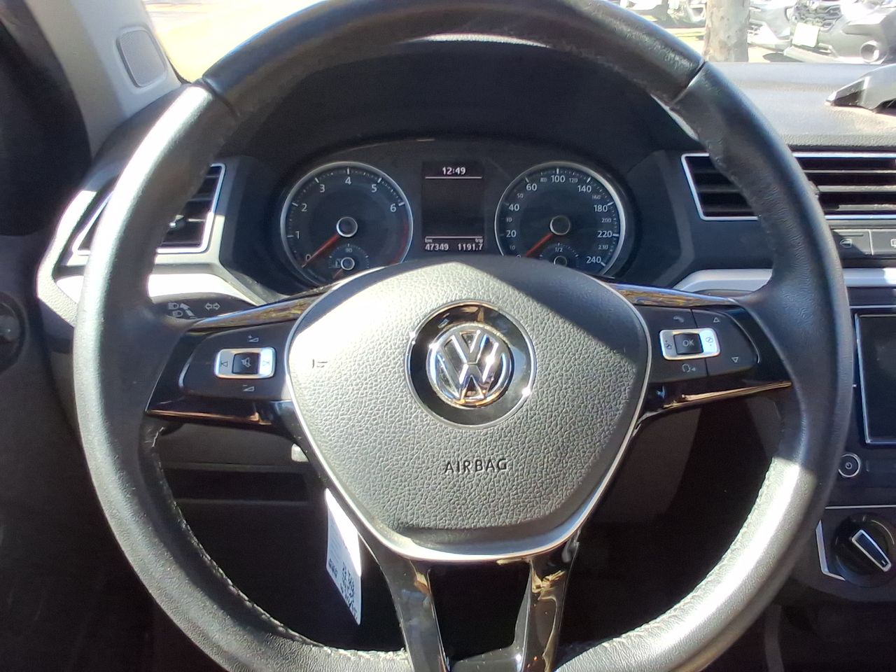 VOLKSWAGEN - 10