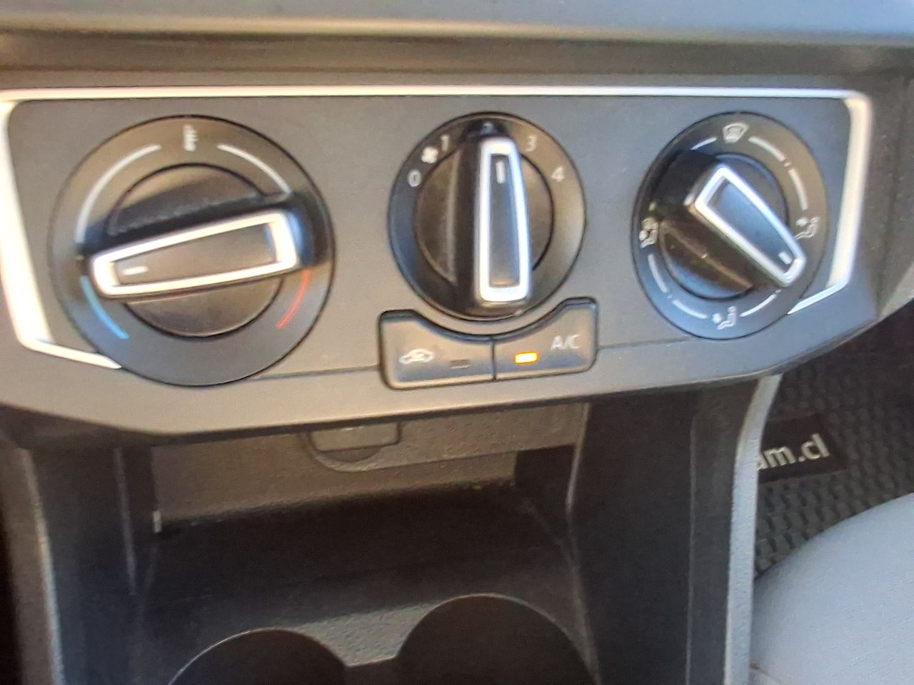 VOLKSWAGEN - 15