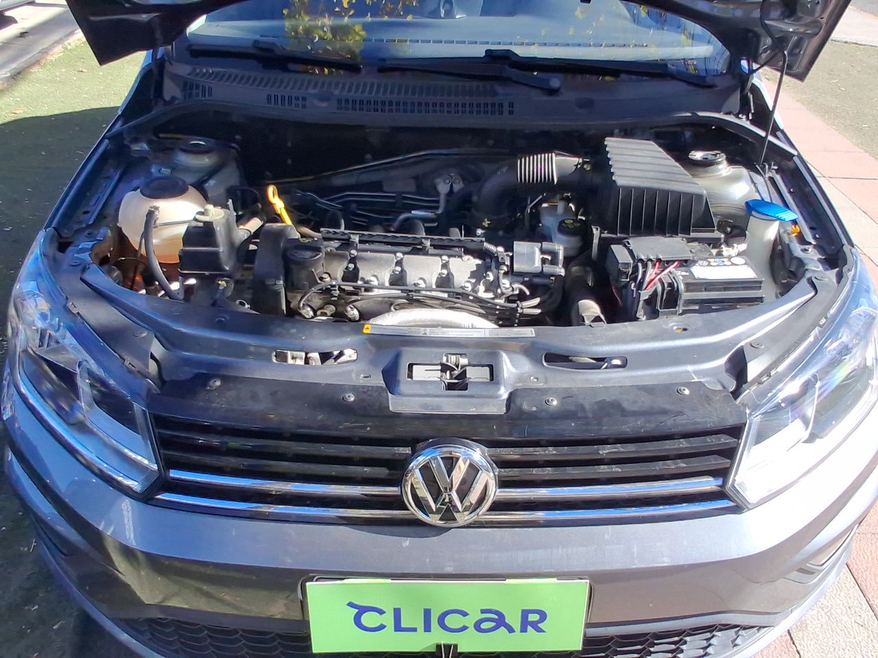 VOLKSWAGEN - 2