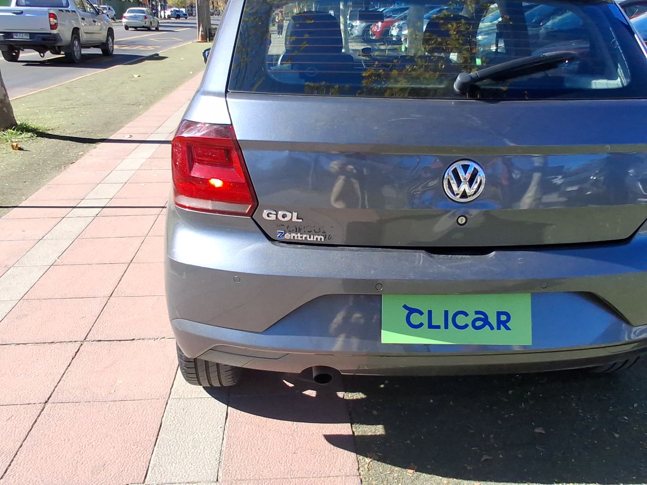 VOLKSWAGEN - 5