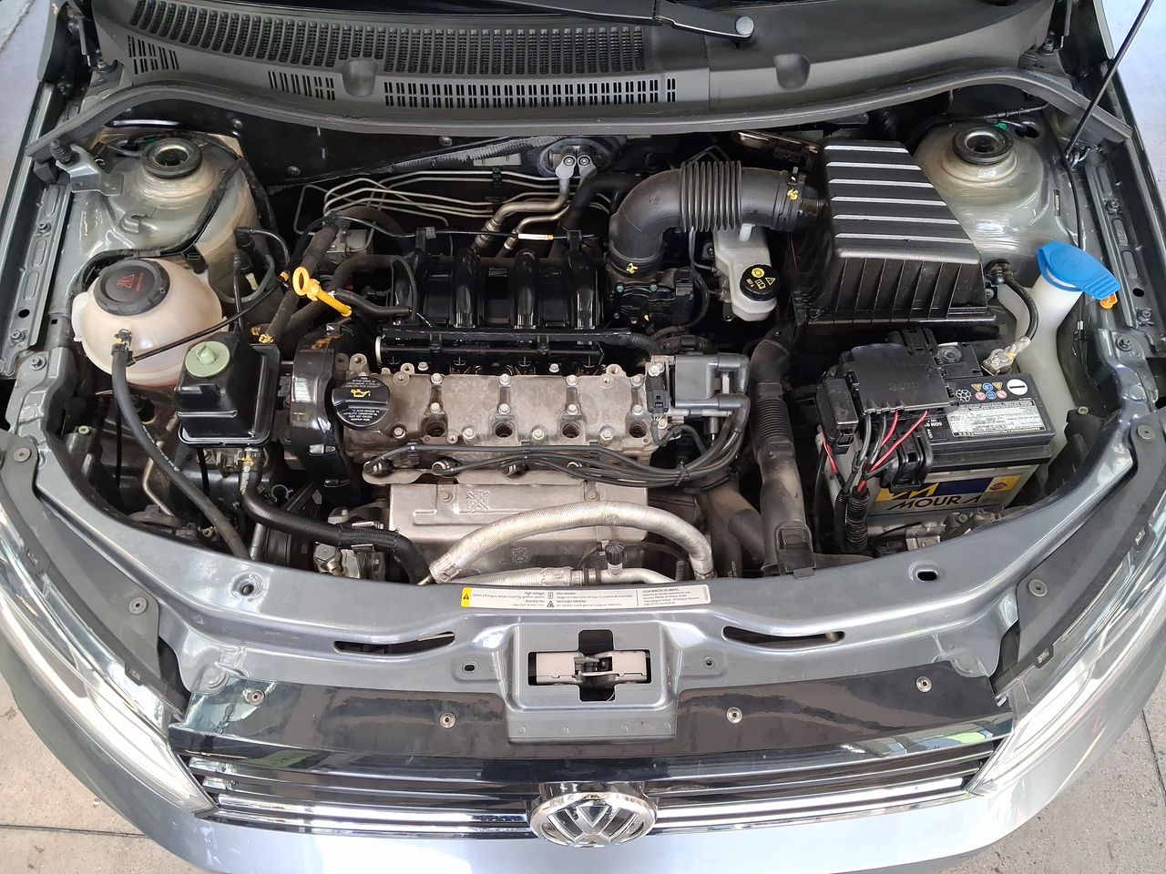 VOLKSWAGEN - 10