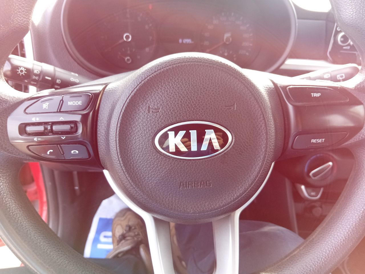 KIA - 24