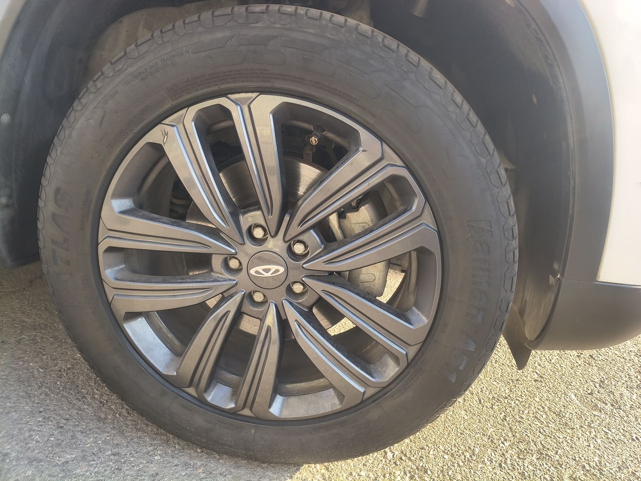 Chery Tiggo 8 — foto 10 de 23