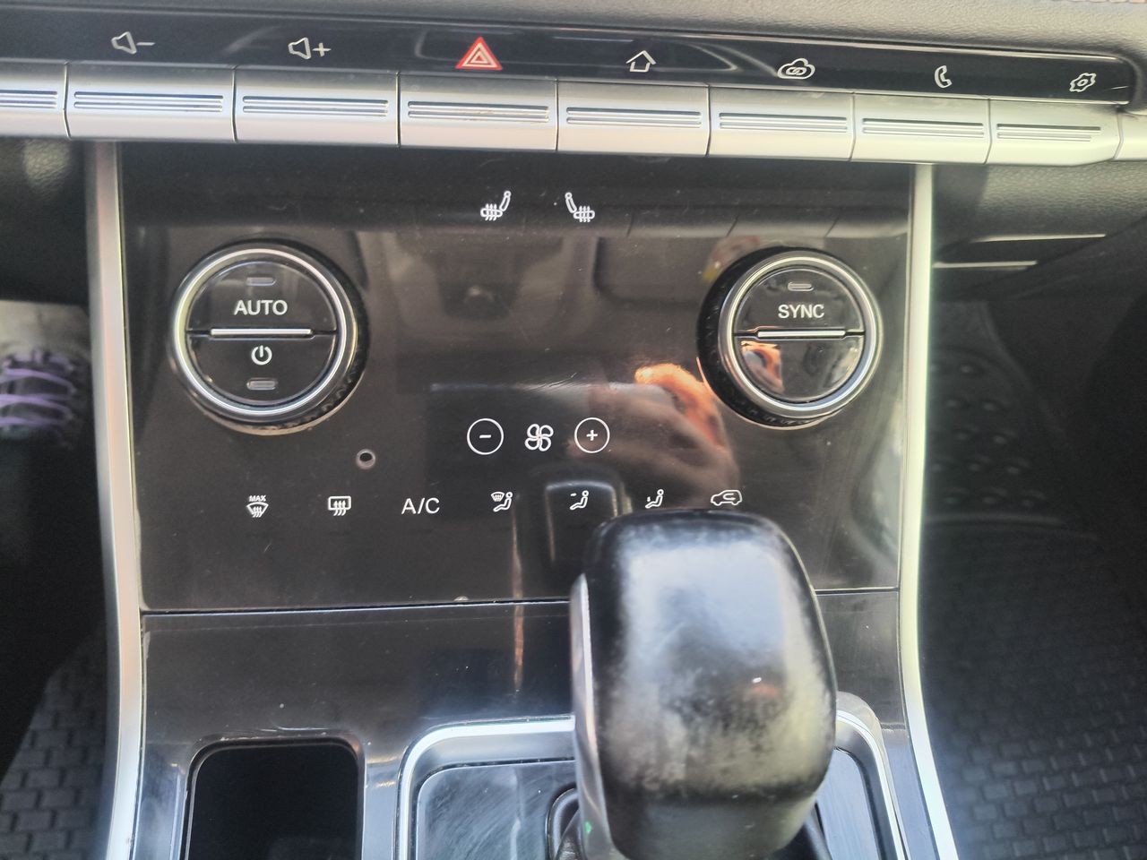 Chery Tiggo 8 — foto 20 de 23