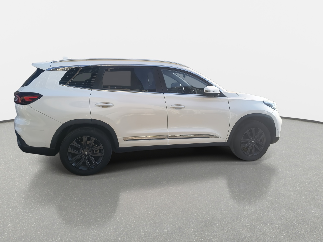 Chery Tiggo 8 — foto 9 de 31