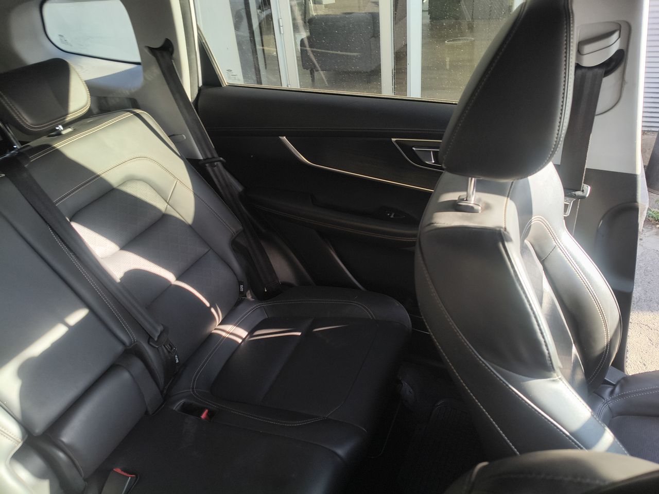Chery Tiggo 8 — foto 9 de 23