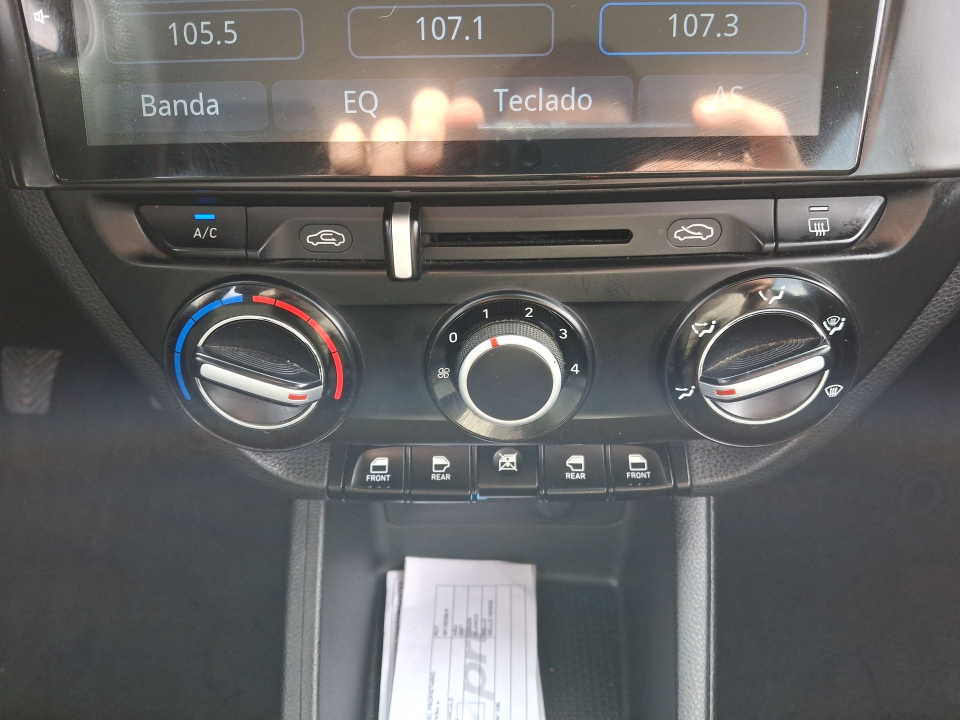 HYUNDAI - 24