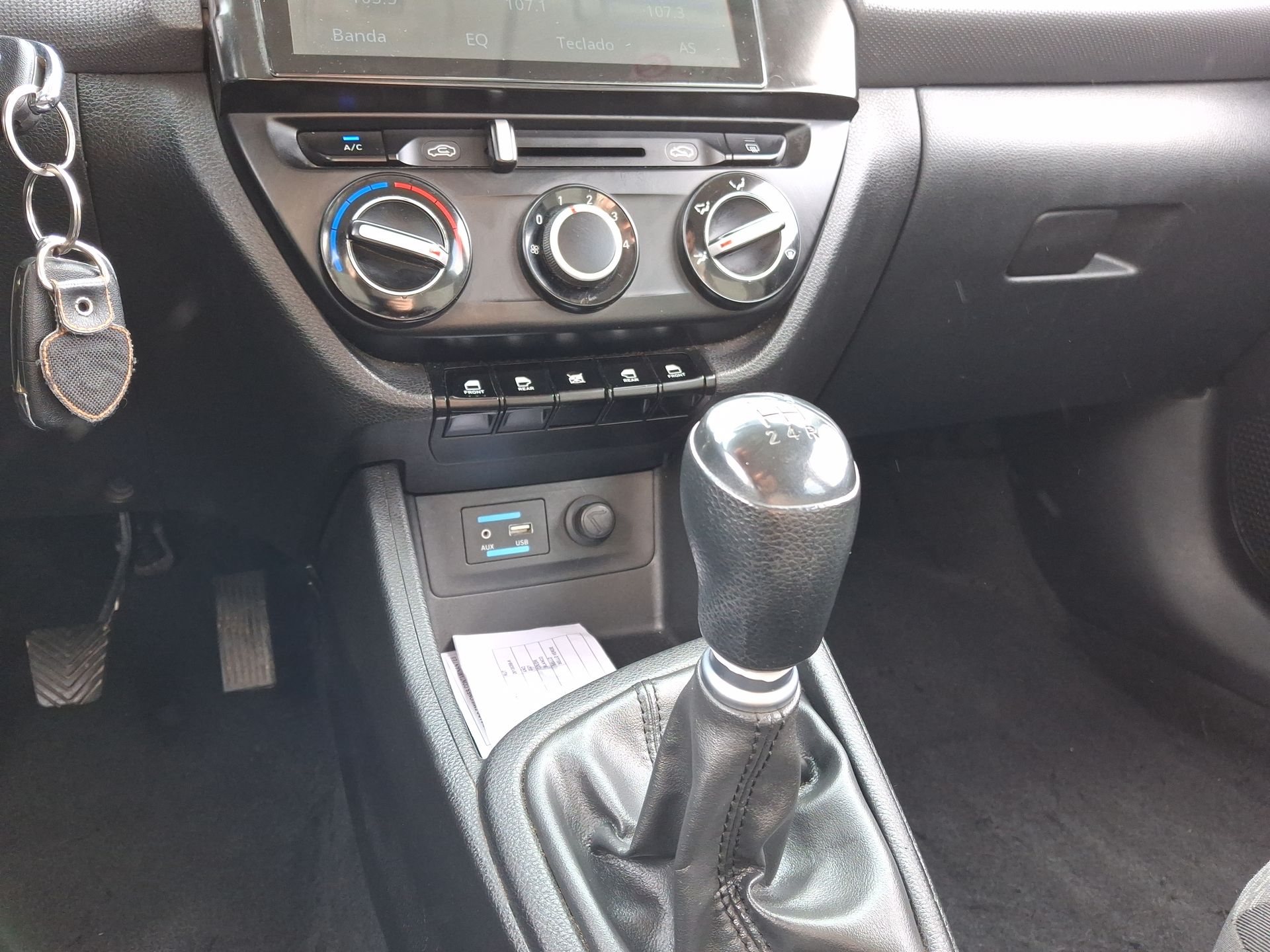 HYUNDAI - 25
