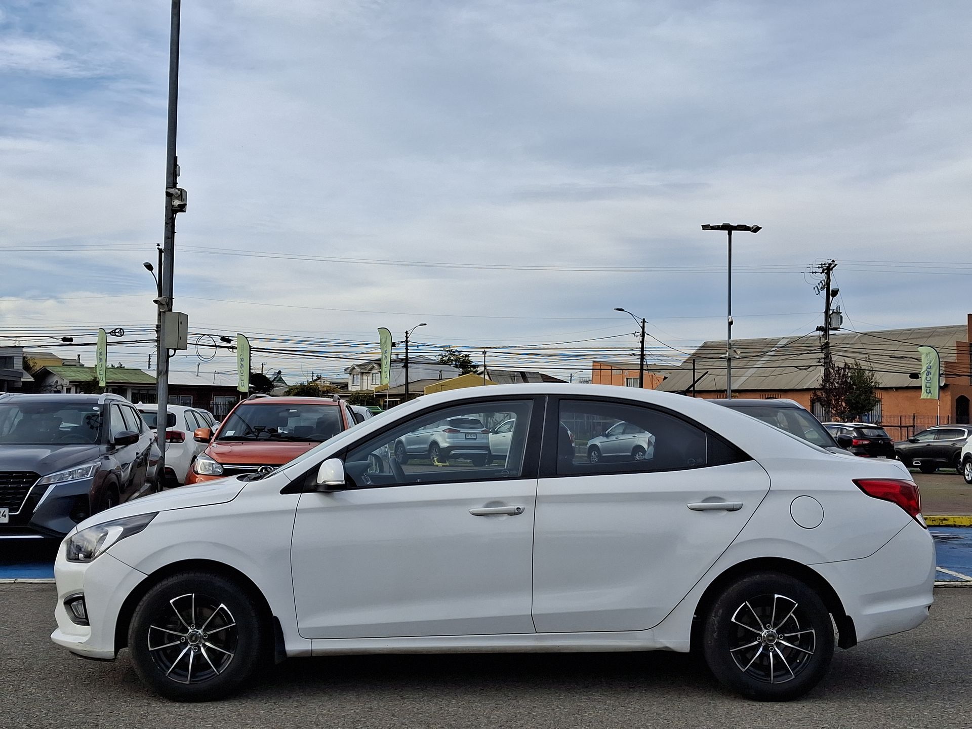 HYUNDAI - 4
