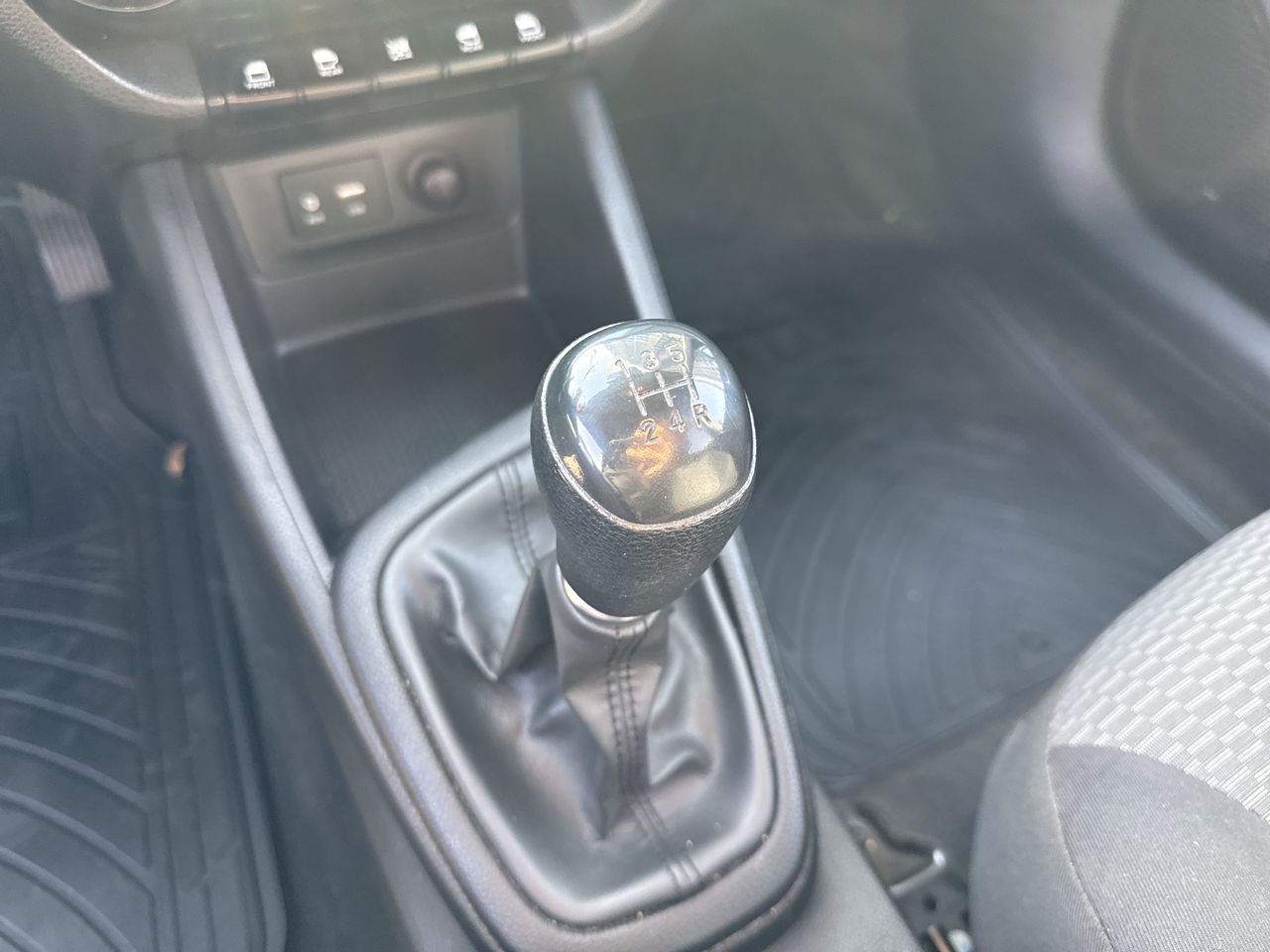 HYUNDAI - 21