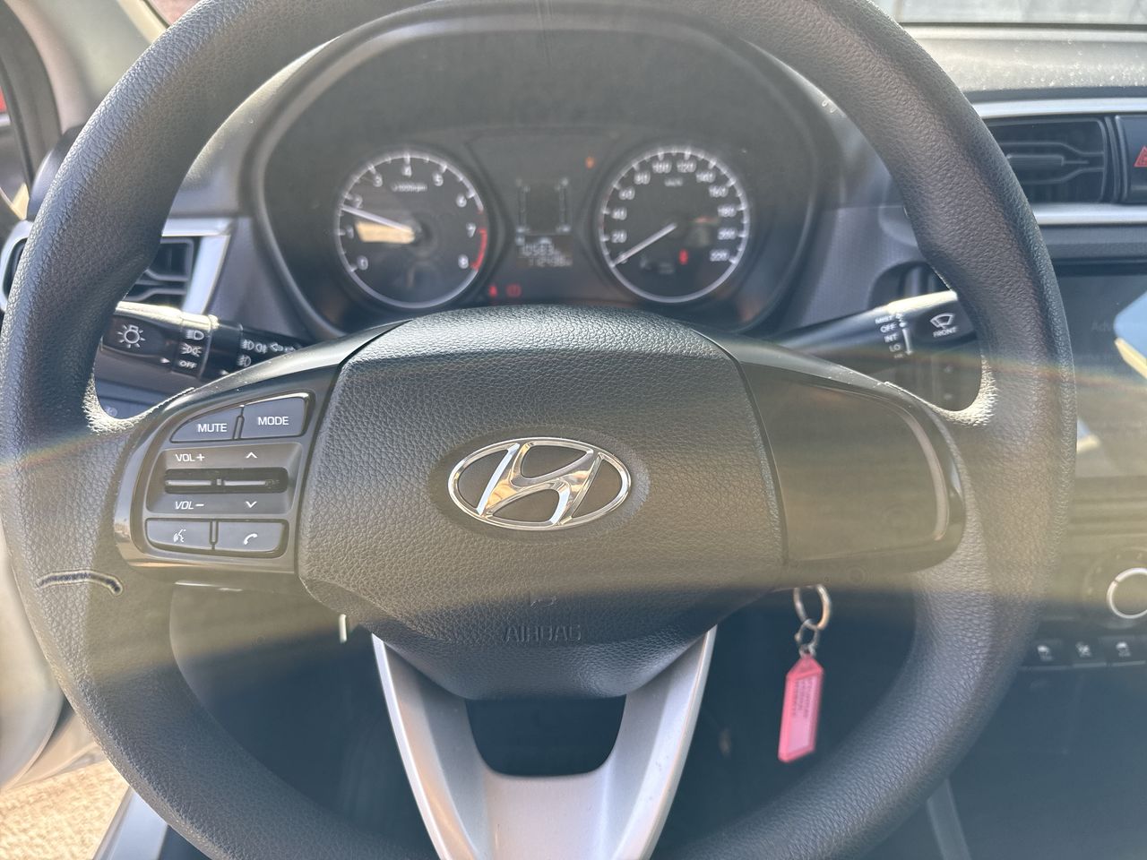 HYUNDAI - 17