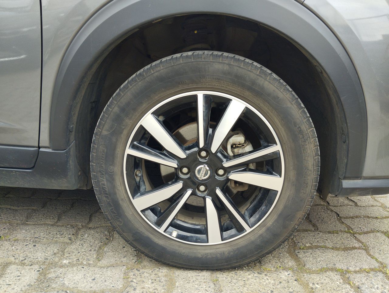 NISSAN - 17