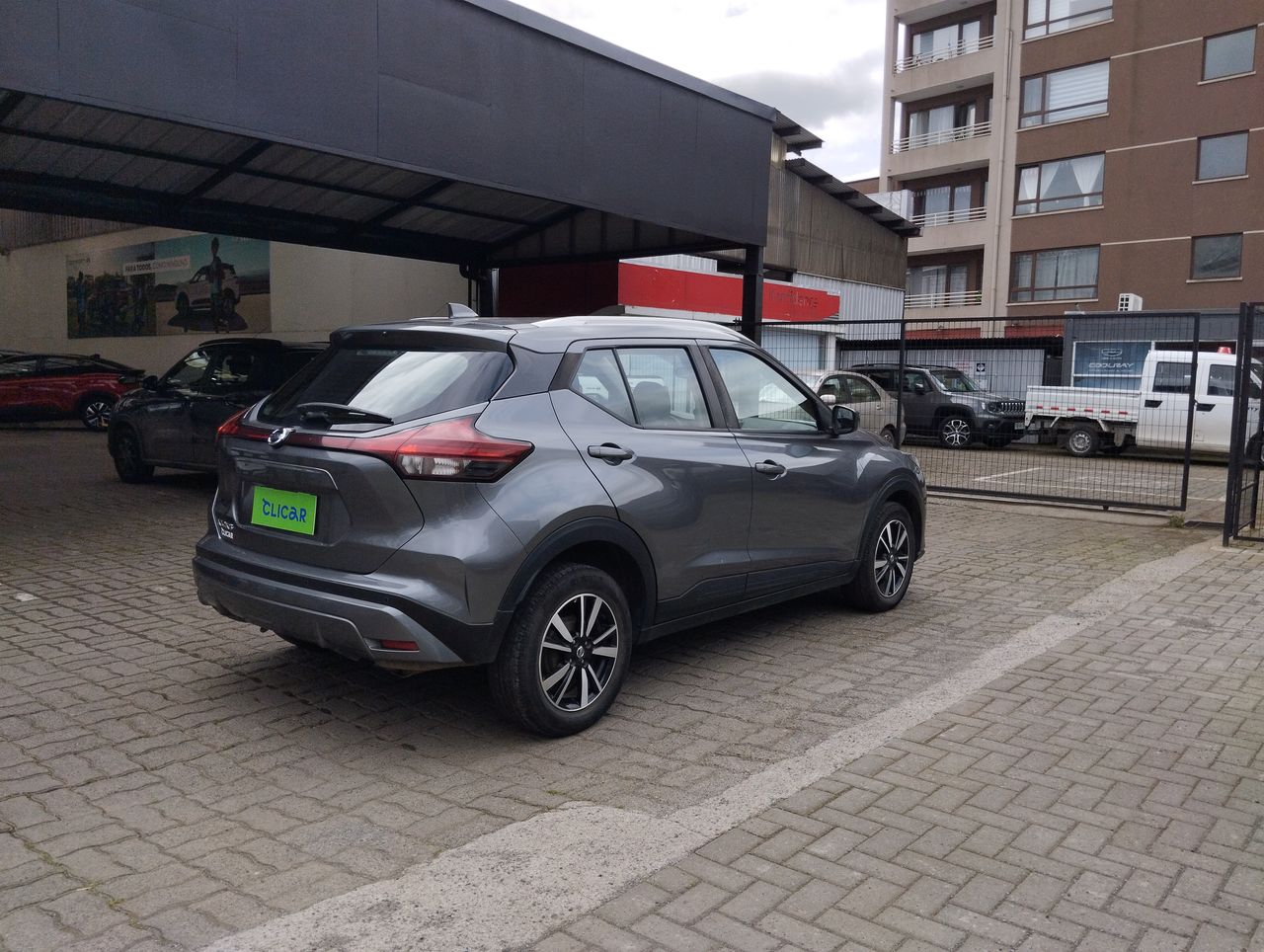 NISSAN - 2