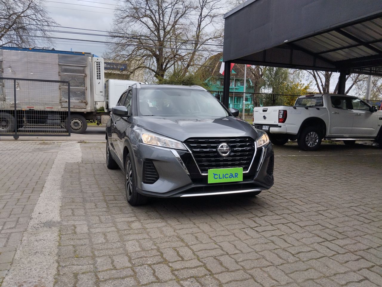 NISSAN - 4