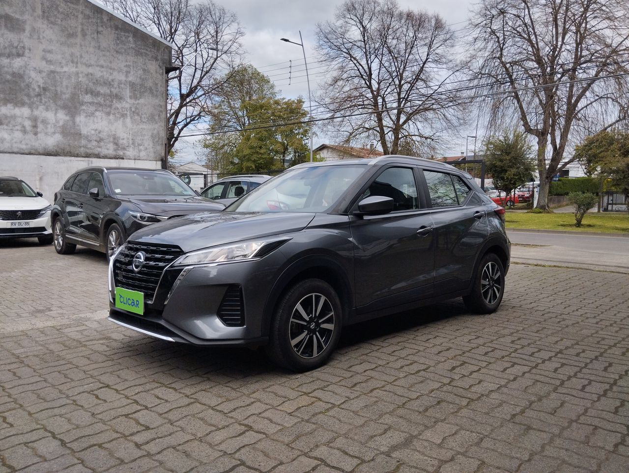 NISSAN - 6