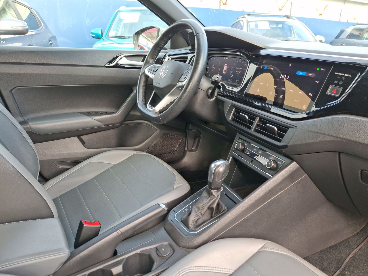 VOLKSWAGEN - 8