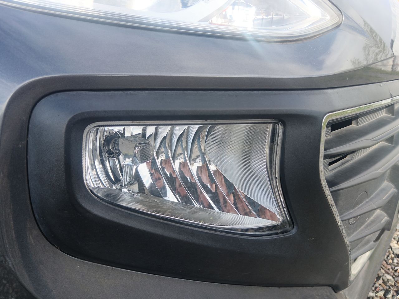 HYUNDAI - 20