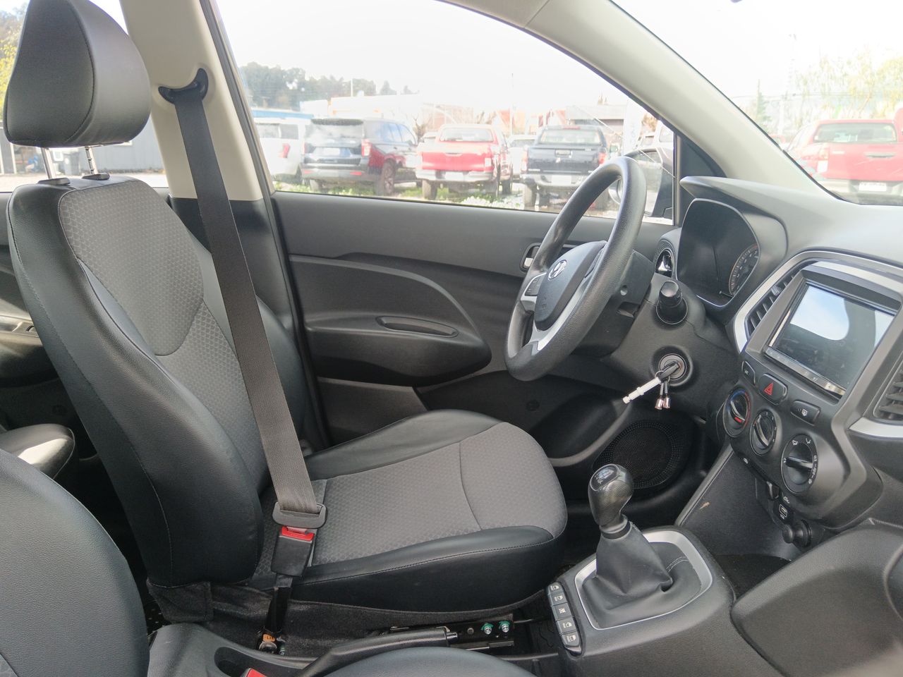HYUNDAI - 15
