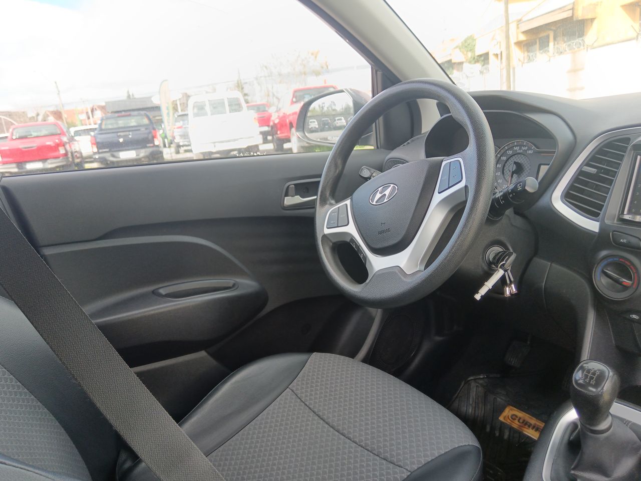 HYUNDAI - 16