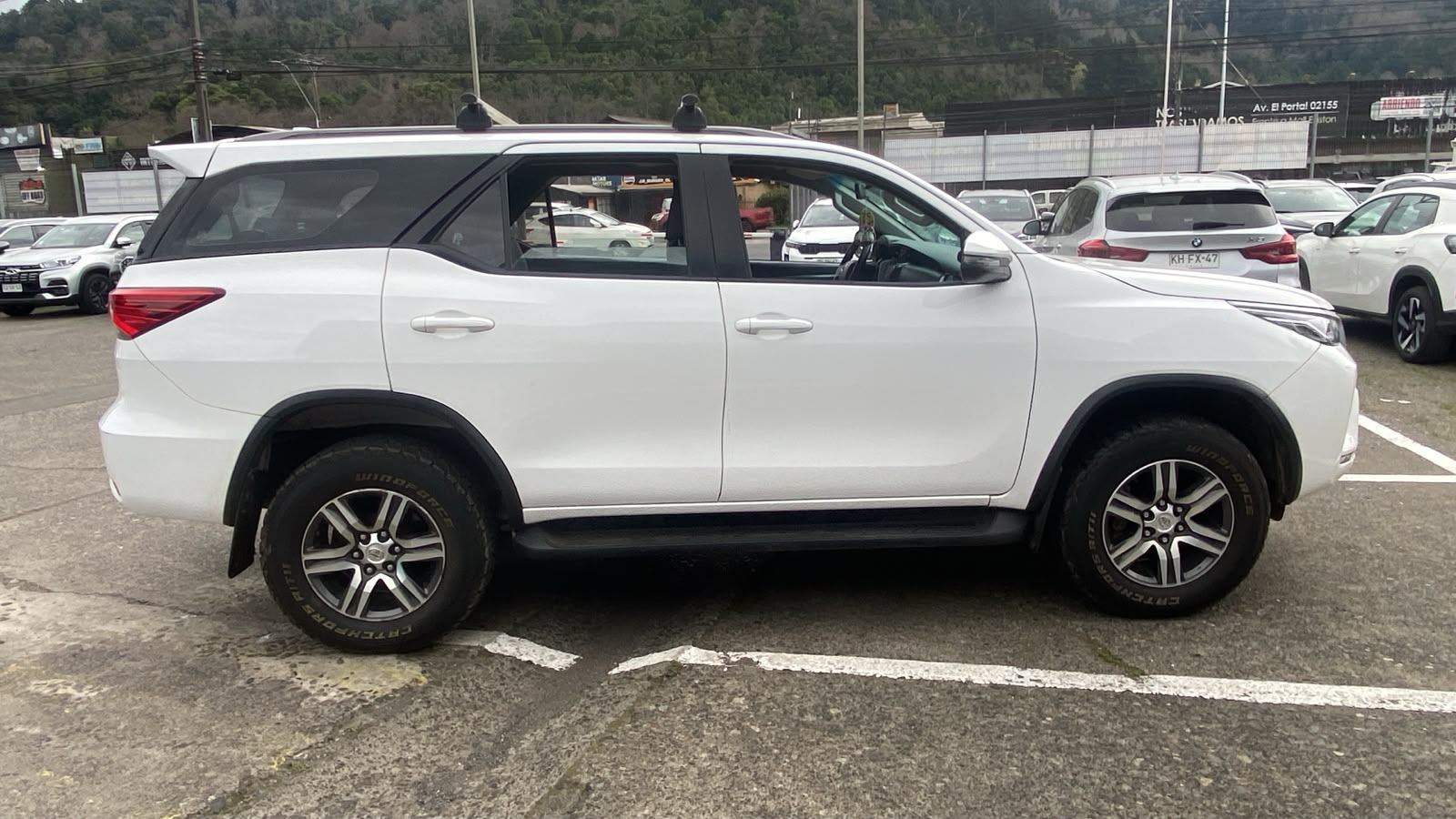 TOYOTA - 3