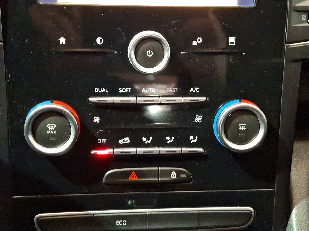 Renault Koleos — foto 22 de 27