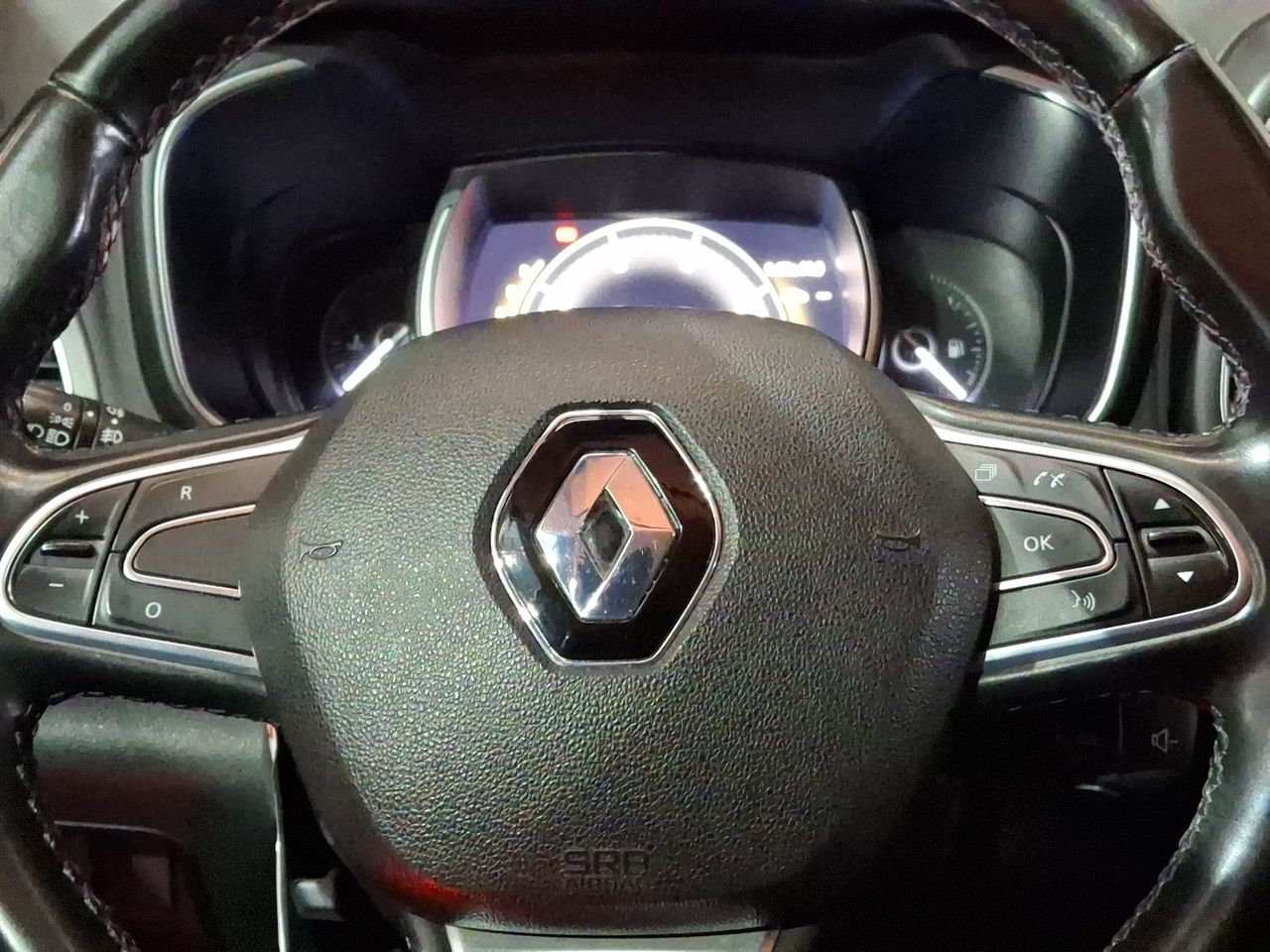 Renault Koleos — foto 18 de 27