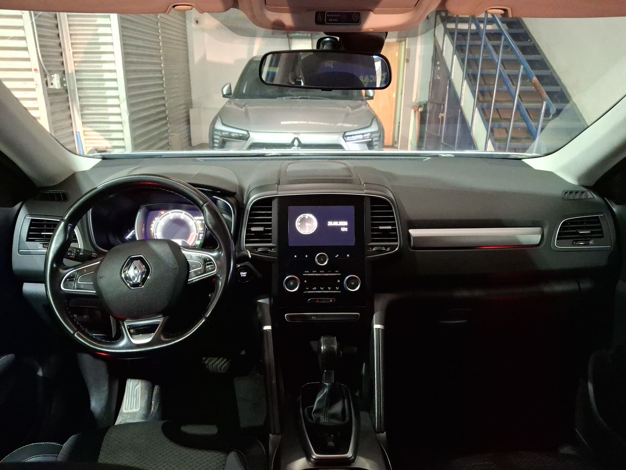 Renault Koleos — foto 2 de 27