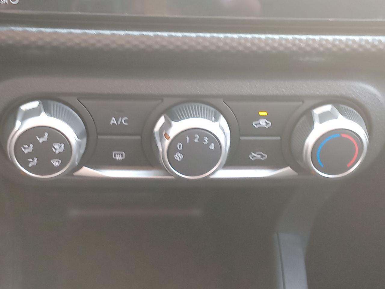NISSAN - 18