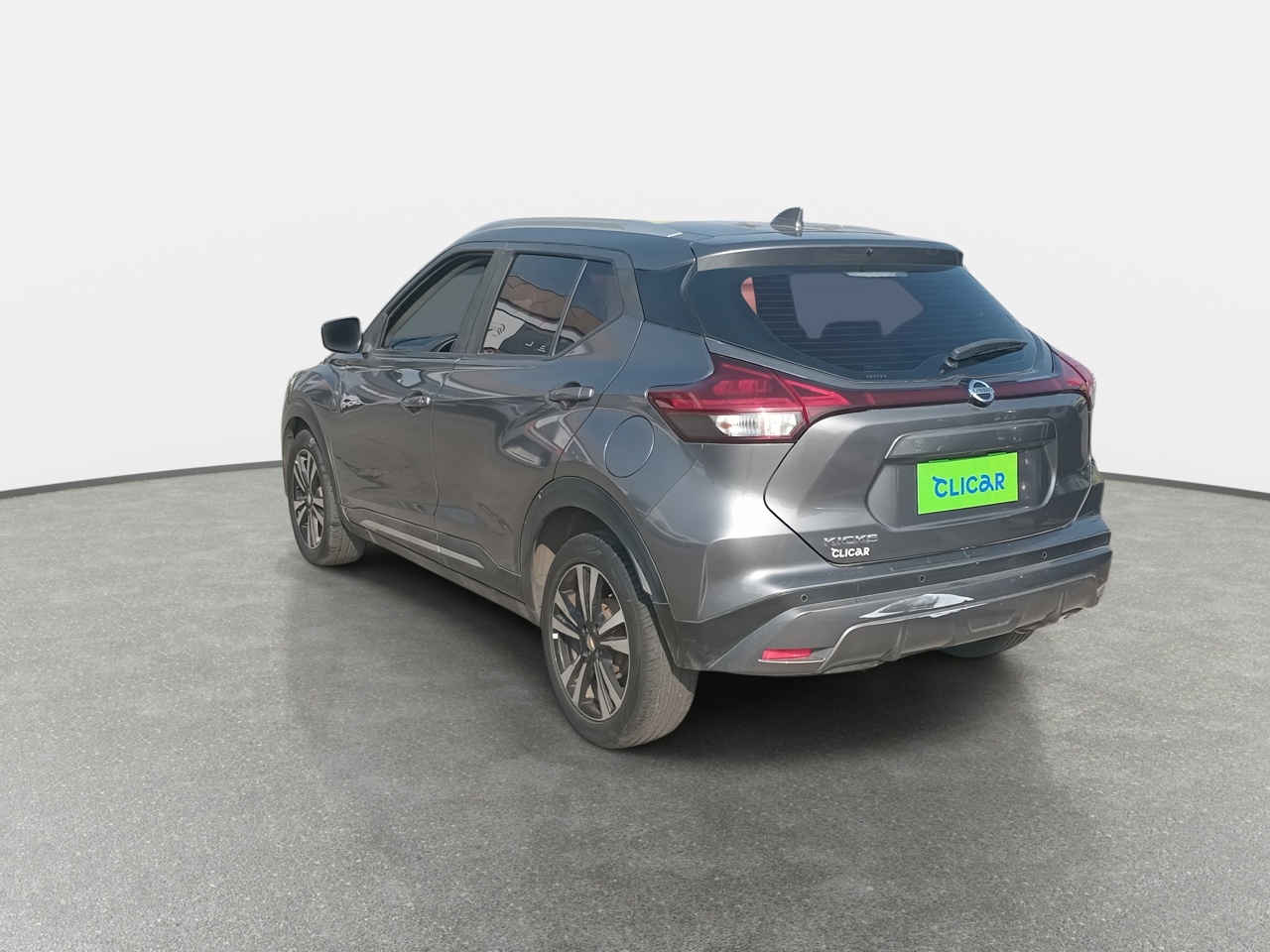 NISSAN - 5