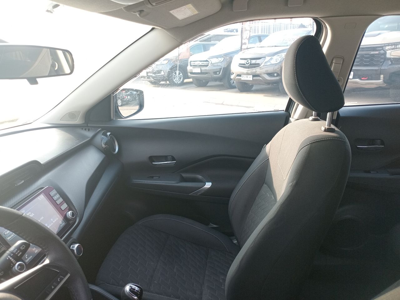 NISSAN - 2