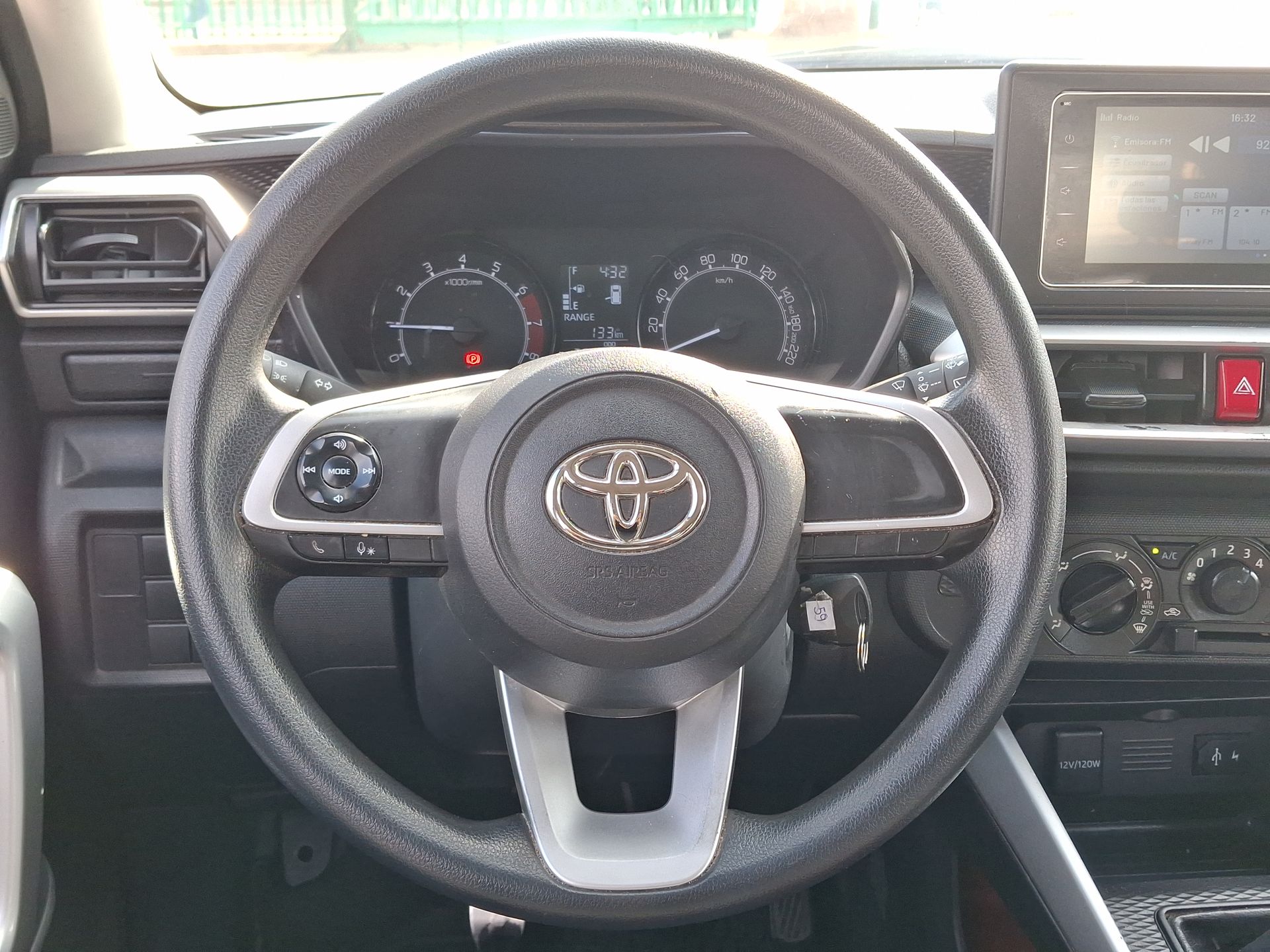 TOYOTA - 21